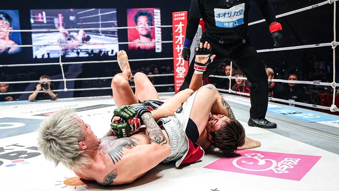 【RIZIN】BD戦士・ジョリー、芦澤竜誠を25秒“アームバー葬”　師匠・安保瑠輝也も感極まる