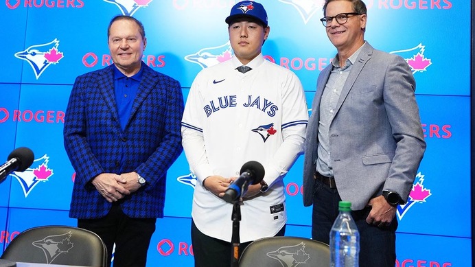 【MLB】岡本和真、ブルージェイズ入団会見の注目度に記者驚愕「ゲレーロJr.が再契約したかのよう」　ほっこりエピソード披露で“愛され力”にも太鼓判