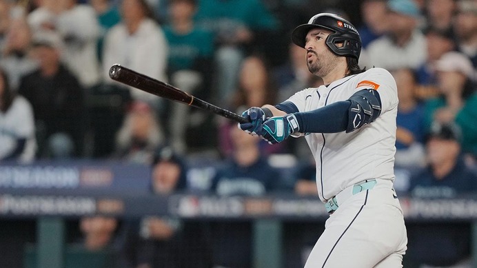 【MLB】「市場に残る最大の長距離砲」両リーグ49本塁打スアレスら、去就未定の大物選手を公式サイトが特集　移籍先候補は……