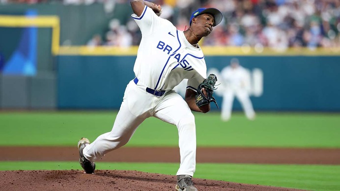 【WBC2026】ブラジル17歳右腕がジャッジのバットへし折る…150キロ超え内角攻めで併殺切り　堂々の投球に「この子には本当に敬意を表する」