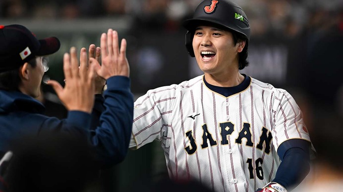 【WBC2026】劣勢から侍打線が大爆発、大谷翔平の同点アーチに鈴木誠也の勝ち越し弾　吉田正尚も追撃でリードを広げるも……