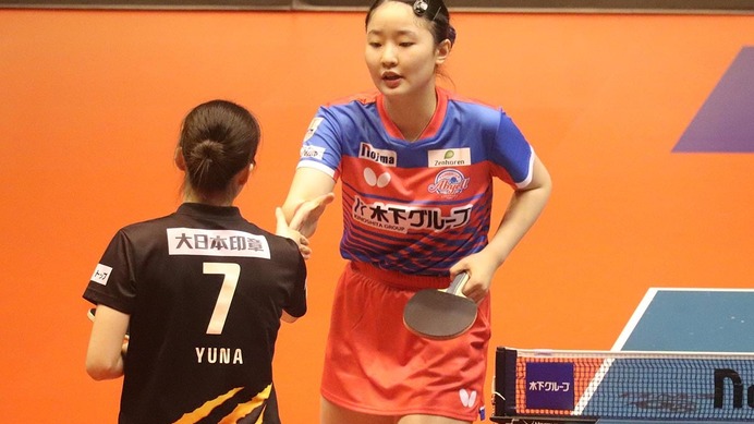 張本美和、シングルス“10戦全勝”達成に「すごくうれしい」　全日本女王で殻を破った17歳エースが意気込み【Tリーグ】