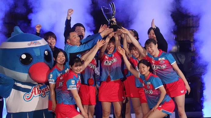 主将・平野美宇が引き寄せたクラブ初の連覇「木下アビエル神奈川で勝てたことがうれしい」　“盟友”早田ひなを撃破でつかんだ涙の1勝【Tリーグ】