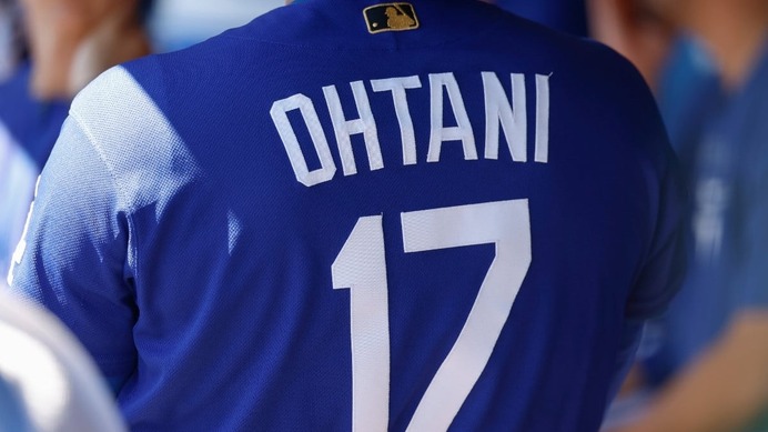 【MLB】球団史上初、ドジャースが今季のロード用ユニに“鮮やか”ドジャーブルーを採用　レプリカ大人気で早くも「ほぼ売り切れ」
