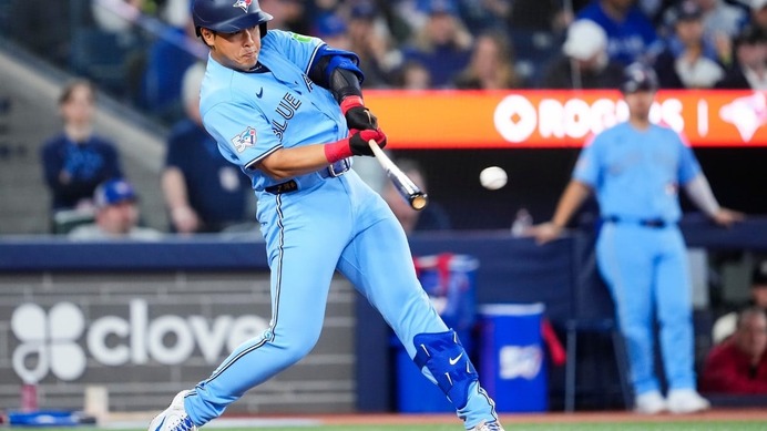 【MLB】岡本和真は「スター級のポテンシャル」6試合連続安打＆好守備に公式サイトが高評価　剛腕シャーザーも感銘「最高の助け」