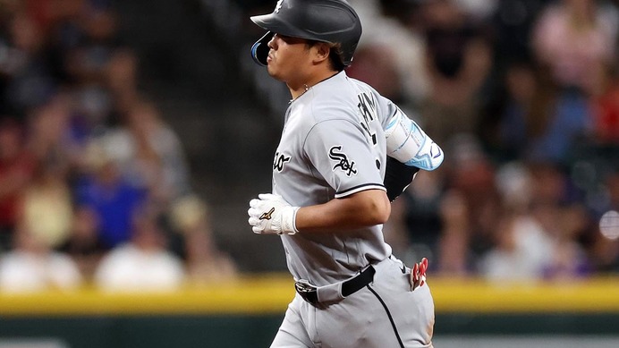 【MLB】「ムラカミの歴史的な量産が……」村上宗隆、衝撃の5試合連続弾に米記者が驚愕　年間67発ペースで“大谷超え”視界「化け物だ」