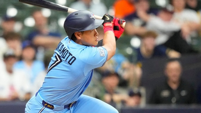 【MLB】“2戦連続決勝打”岡本和真に見られた変化……米記者が指摘した「打席での立ち位置」　捕手寄り、ベース寄りへと調整