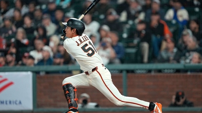 【MLB】「打率.335」絶好調イ・ジョンフ、17試合連続安打で首位打者へ肉薄　同僚の“安打製造機”アラエスを徹底研究で打撃開眼