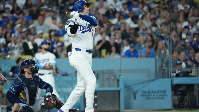 【MLB】「美しいスイングだ」大谷翔平、3戦ぶり先制15号アーチが決勝点に　公式が貫禄の“確信歩き”を称賛