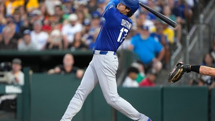 【MLB】「ボールを粉砕した」大谷翔平、6試合ぶり18号アーチは“確信立ち”からの貫禄バットフリップ　間借りの敵地ファンが総立ち