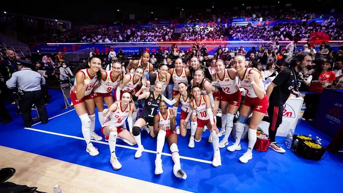 バレー女子日本を撃破のトルコ、最多20得点のエースは「大きな役割を果たす」　32歳のベテランは勝敗分けたポイントを分析【VNL2026】