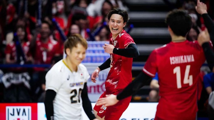 「日本の勢いは止まらない」バレー男子の世界王者撃破に公式賛辞　最多得点で決勝T進出に導いた髙橋藍に称賛【VNL2026】
