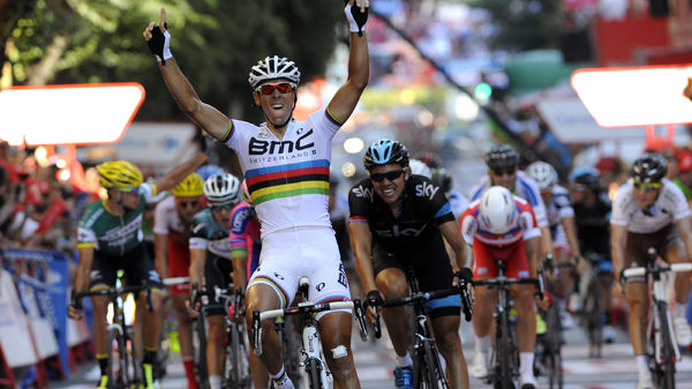 　第68回ブエルタ・ア・エスパーニャは9月5日、マエリャ～タラゴナ間の164.2kmで第12ステージが行われ、世界チャンピオンのフィリップ・ジルベール（31＝ベルギー、BMC）が最後に抜け出して会通算5勝目を飾った。