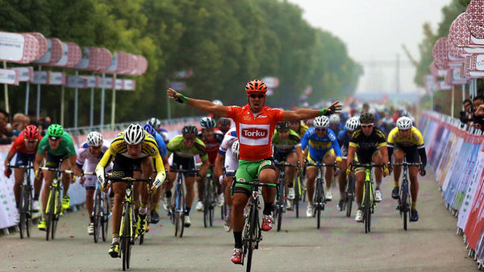 　中国で開催されている9日間のステージレース、ツール・ド・大湖は11月3日、距離129kmの第2ステージが行われ、トルクセケルスポルのユーリ・メトルシェンコ（ウクライナ）が初日に続いて優勝した。
