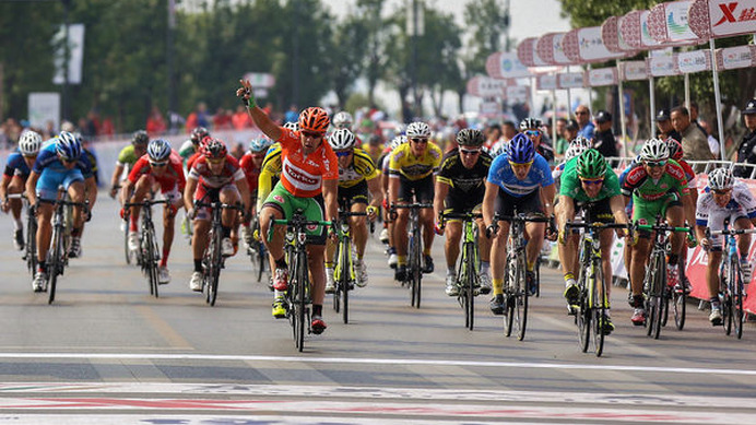 　中国で開催されている9日間のステージレース、ツール・ド・大湖は11月5日、距離136kmの第4ステージが行われ、トルクセケルスポルのユーリ・メトルシェンコ（ウクライナ）が初日から4日連続でステージ優勝した。