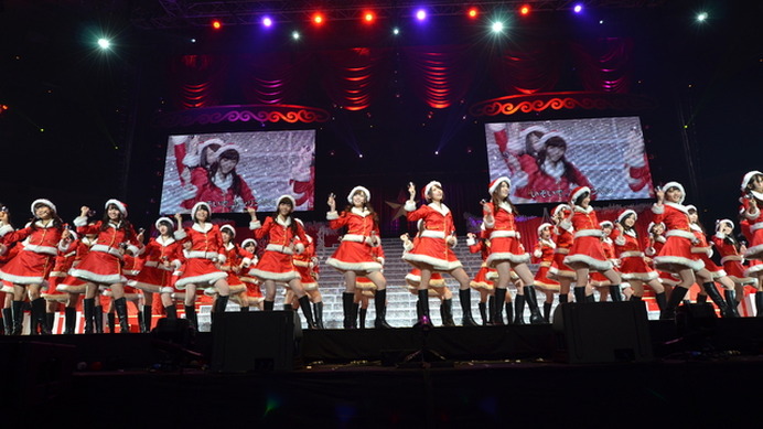 乃木坂46のクリスマスライブが完全生中継 Cycle やわらかスポーツ情報サイト