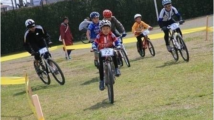 さざなみ公園マウンテンバイク競走大会が3月8日に神奈川県の平塚競輪場に隣接するさざ波公園で開催される。複合型自転車イベント「湘南バイシクル・フェス2014」と同時開催イベント。2007年から2010年まで「さざ波公園MTBショートクリテ」として開催していたものが、パ