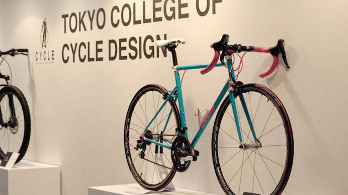 東京サイクルデザイン専門学校に入学して9ヶ月目に作ったロードバイク（サイクルモード14）