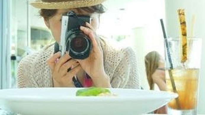 プロカメラマンである山本まりこ氏がカメラ女子を対象としたツアー「山本まりこ先生と行く ハワイでたっぷりゆっくりエアリーフォト」を実施する。販売は、JTB首都圏の高品質旅行専門店「JTBロイヤルロード銀座」。3月28日より販売を開始している。