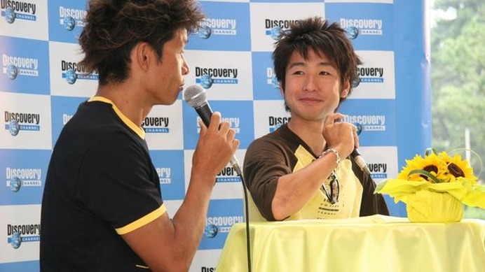 　7月29日、トレックフラッグシップストア神戸にアメリカのチーム・ディスカバリーに所属する日本人プロロードレーサー、別府史之が来店し、トークショーを開催した。