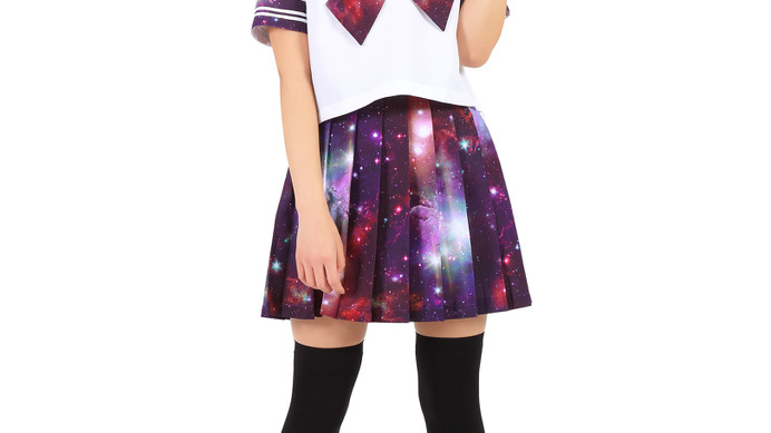 宇宙や深海クラゲをプリントした新感覚セーラー服「ネオグラフィックセーラー服」