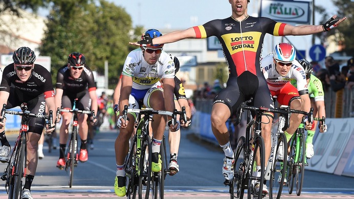 2015年ティレーノ～アドリアティコ第2ステージ、イェンス・デブシェール（ロット・スーダル）が優勝
