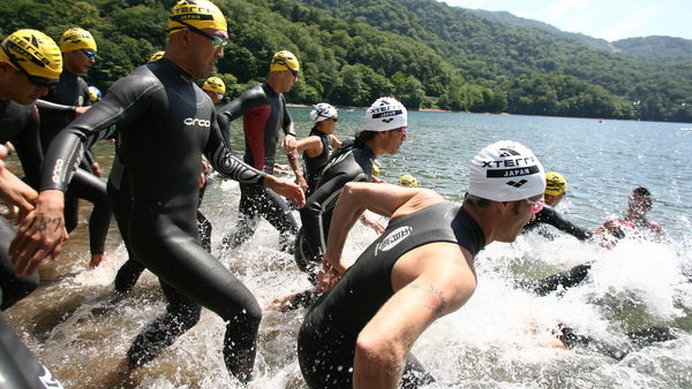 　世界16カ国で行われているXTERRAグローバルツアー。その日本大会である「XTERRAジャパンチャンピオンシップ丸沼大会」が8月25日に群馬県片品村の丸沼周辺で開催された。アメリカ、ドイツ、オーストラリアなど海外からも有力選手が参加し、熱戦が繰り広げられた。