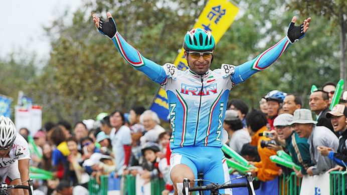 　5日間の日程で開催される自転車ロードレース、ツール・ド・北海道は最終日となる9月17日、第6ステージとして札幌市・モエレ沼公園内の2.75km特設サーキットを22周するレースで争われ、イランナショナルチームのメディ・ソウラビ（25）が4人のスプリントを制して勝利を