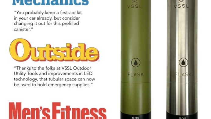 ステンレスボトルとライトが一体化「VSSEL Flask」