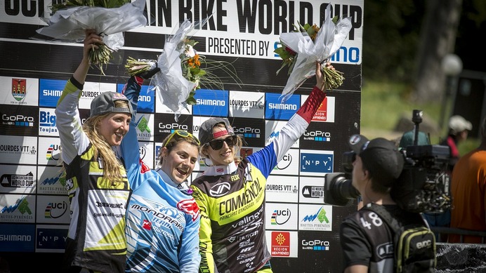 2015年UCIマウンテンバイクワールドカップ・ダウンヒル第1戦フランス・ルルド大会、エメリーン・ラゴ（MSモンドレーカー）が優勝