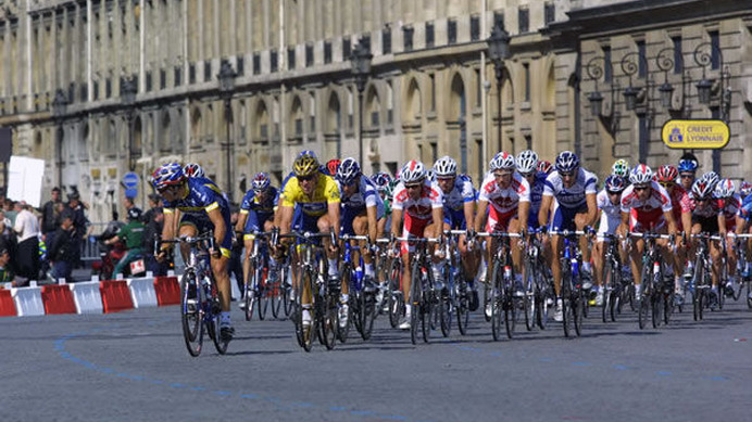 第91回ツール・ド・フランスは25日にパリ・シャンゼリゼ大通りに凱旋し、ランス・アームストロング（32）＝アメリカ、ＵＳポスタル＝が大会史上初の６連覇を達成した。