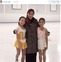 元フィギュア・村主章枝、子供たちとリンクで3ショット
