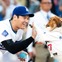 【MLB】大谷翔平が夏を満喫、“プールで遊ぶ”デコピンの姿を公開「大谷さん涼しい写真ありがとう！」「かわいすぎだろ」
