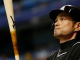 イチロー、打率.233まで下げる…4試合ぶり先発も無安打 画像