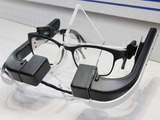 どんな眼鏡でも利用可能、メガネスーパーの後付けウェアラブル【ウェアラブルEXPO】 画像