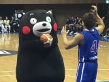 くまモン、Bリーグデビュー！チャリティーマッチでファンを沸かせる 画像