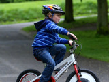 はじめての子どもでも、1日の練習でぜったい乗れるようになる魔法のような自転車 画像