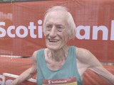 85歳のおじいちゃんが3時間台でフルマラソンを完走し、世界新記録 画像