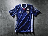 アディダス、1997年サッカー日本代表ユニフォームを復刻発売 画像