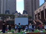 コナミスポーツクラブ、恵比寿ガーデンプレイスで「ピクニックヨガ」開催 画像