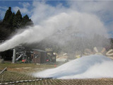 六甲山スノーパーク、造雪作業を10/18より開始 画像
