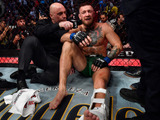 【格闘技／UFC】マクレガー、左足首がグニャリ……骨折でドクターストップ負け　ポイエーにリベンジならず 画像