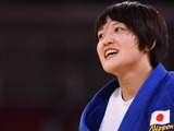【東京五輪／柔道】女子柔道70キロ級、新井千鶴が金メダルを獲得「1本を取る気持ちでいった」 画像