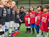 【ブンデスリーガ】内田篤人が古巣シャルケのホームでキッズフェスの子どもを見守る　「少しでもサッカーに親しみを」 画像