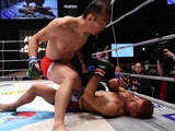 【RIZIN.46】「やっぱり強すぎる……」キム・スーチョル、左フックで日本人10連勝の“衝撃”KO　日韓対抗戦は日本チームの勝利 画像