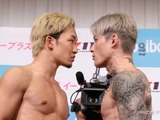 【超RIZIN.3】平本蓮、公開計量で“必勝宣言”も震え声……　朝倉未来は余裕の笑顔で「やることはやった」と自信 画像