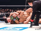 【超RIZIN.3】摩嶋一整、パンクラス王者・新居すぐるとの“寝技師対決”をリアネイキドチョークで制す　「明日また現場がある」 画像