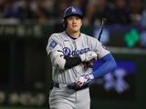 【MLB】開幕戦でロバーツ監督が感じた大谷翔平の“異変”　「緊張するショウヘイを見ることは滅多にないが、国歌斉唱の時……」 画像