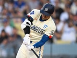 【MLB】大谷翔平、初回に続く右安打で今季19度目のマルチ達成　ド軍の大量リードに貢献、23号で月間最多本塁打更新 画像