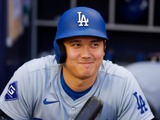 【MLB】「責める人はいない」大谷翔平、タグアウトでの“お昼寝”に米メディアが提言　ドジャース大勝の裏で見せた珍しい姿に「しっかり寝ましょう」 画像